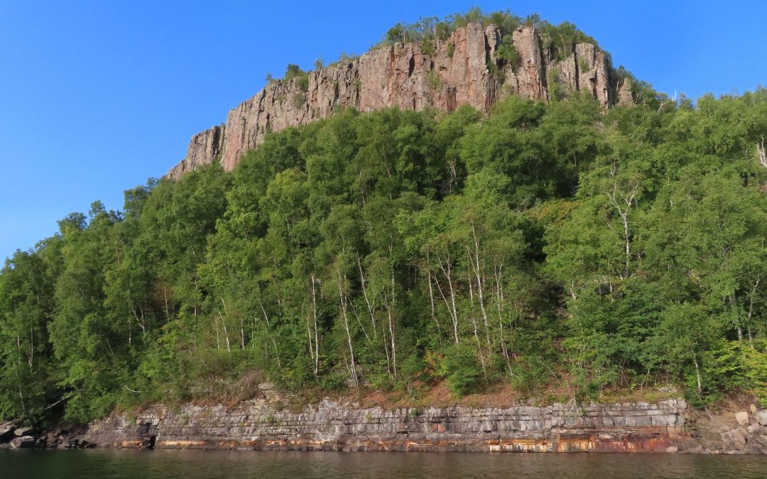 Naturalists welcome fifty local nature lovers to explore spectacular Superior coastline in Neebing